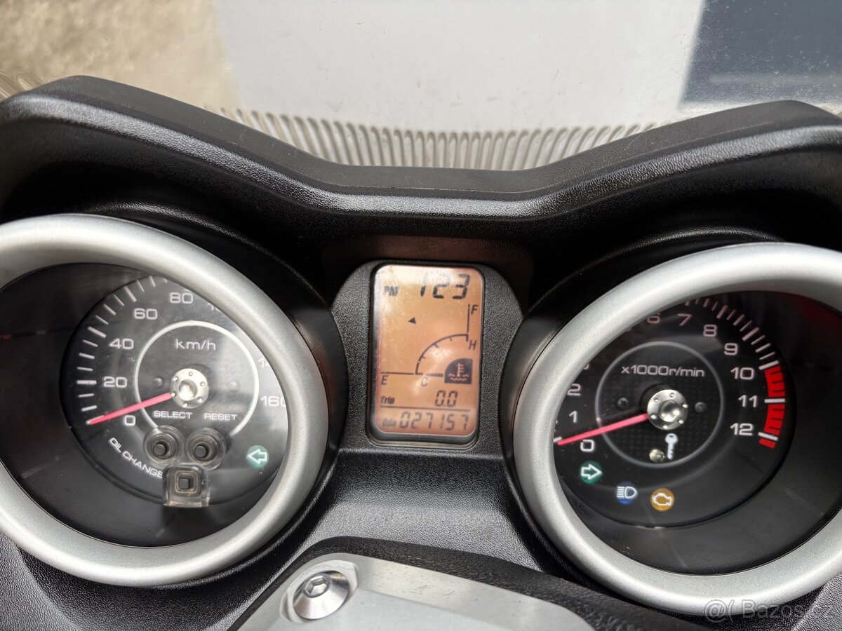 Yamaha x Max 125 2011 - 17