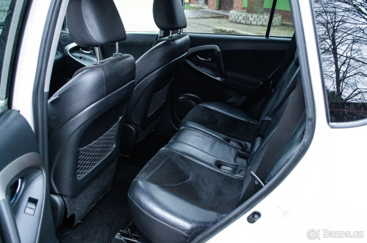 Toyota RAV4 2.2l D-CAT 180 Premium - 17