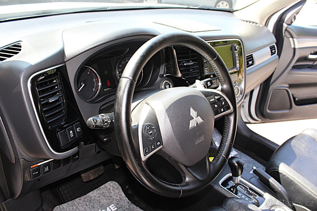 Mitsubishi Outlander - 17