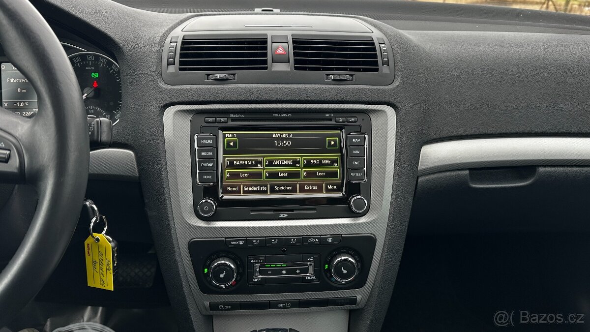 ŠKODA OCTAVIA 2.0 TDI DSG - 17