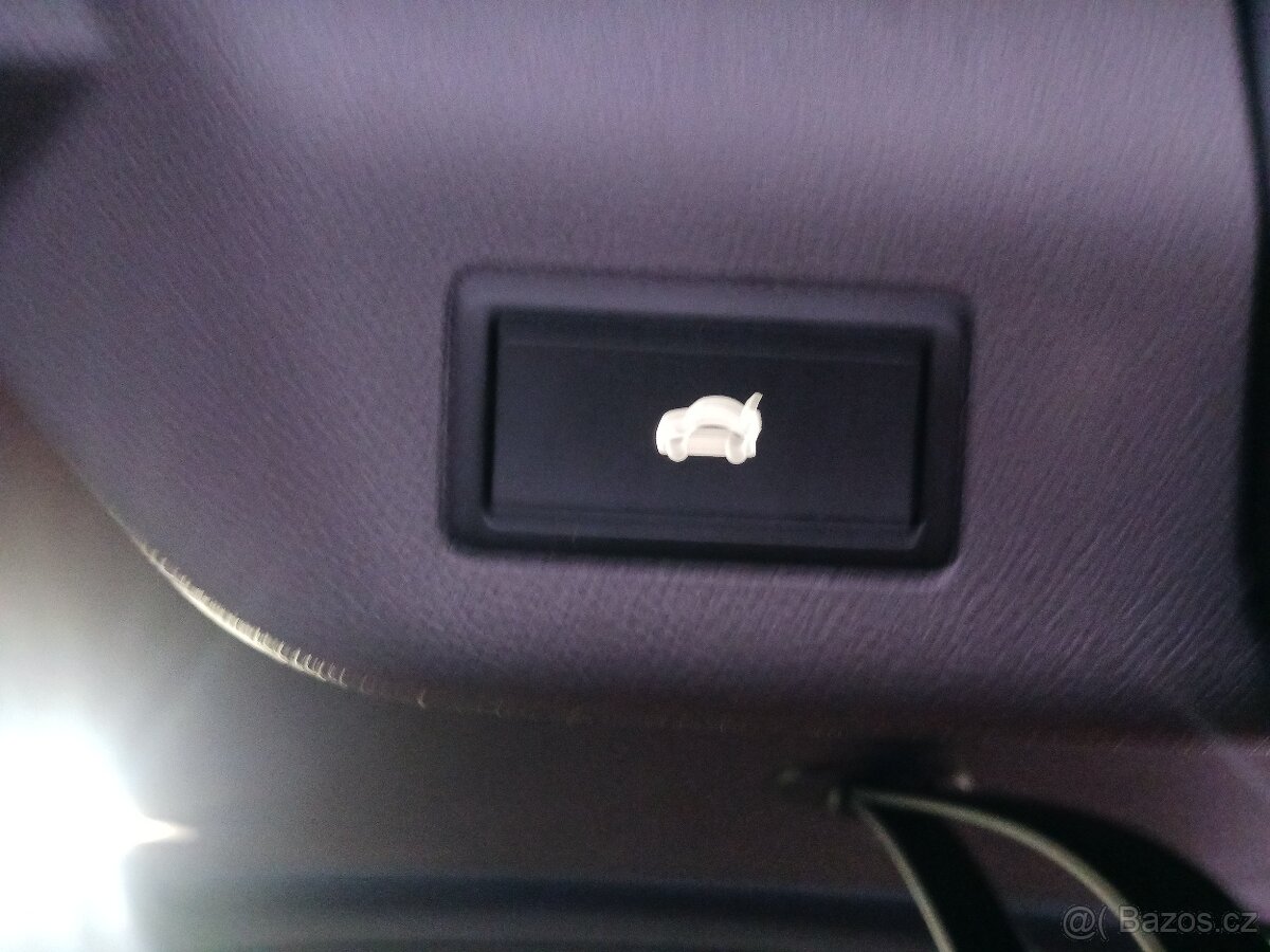 Volkswagen Multivan 2,0 TSI 150kW LONG STYLE - 17