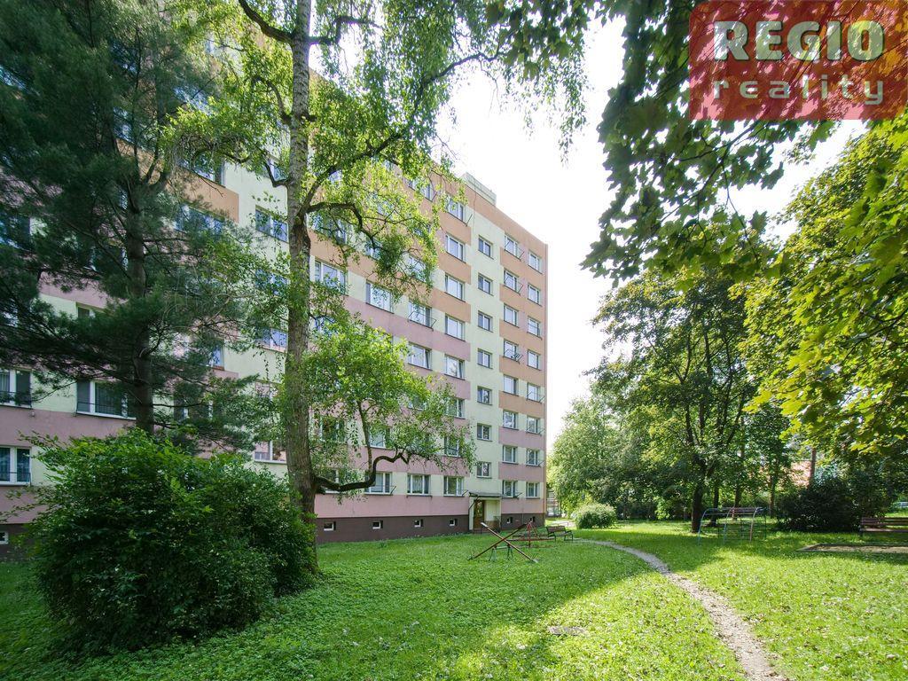 Pronájem bytu 3+1, ul. Frýdlantská - 17