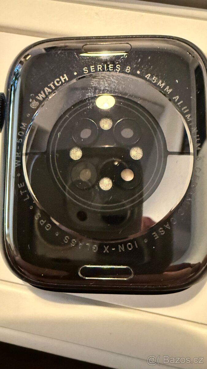 Apple Watch 8 45mm Cellular - 17