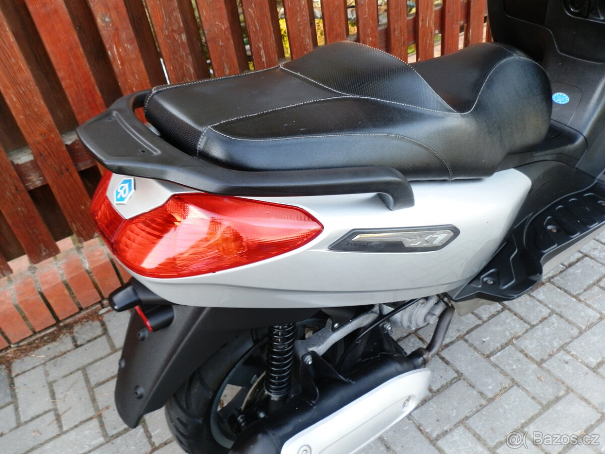 Piaggio X7 125 - 17
