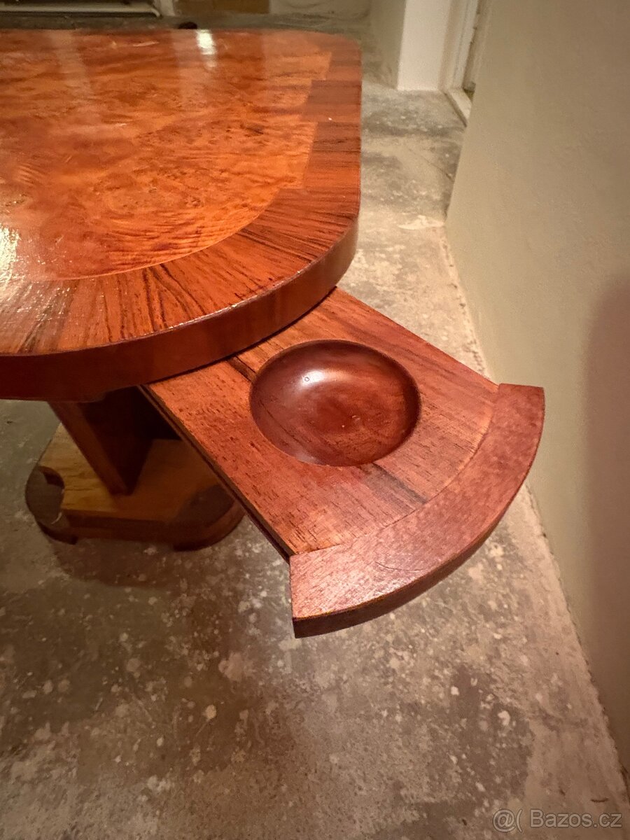 Prodám starožitný nábytek (komoda, stůl, lustr…) - 17