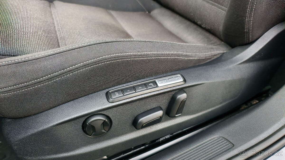 Volkswagen Passat B8 2016 2.0 TDI 140 kW DSG - 17