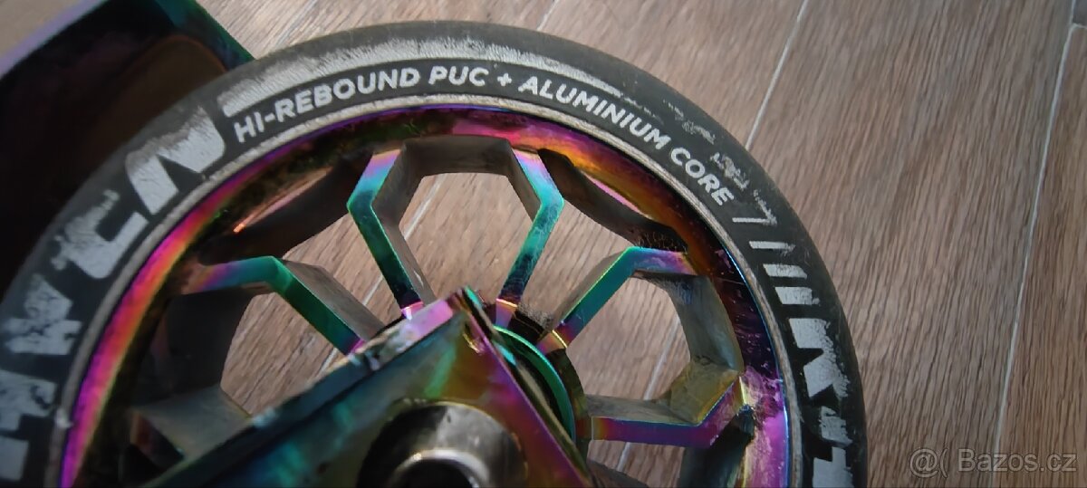 Freestyle koloběžka Raven Torden Neochrome - 17