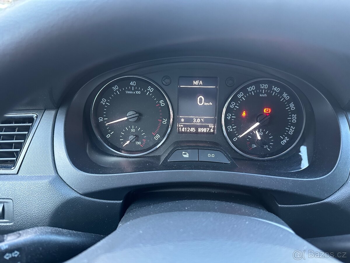 Škoda rapid 1.2 TSI-63KW-ZIMNI GUMY - 17