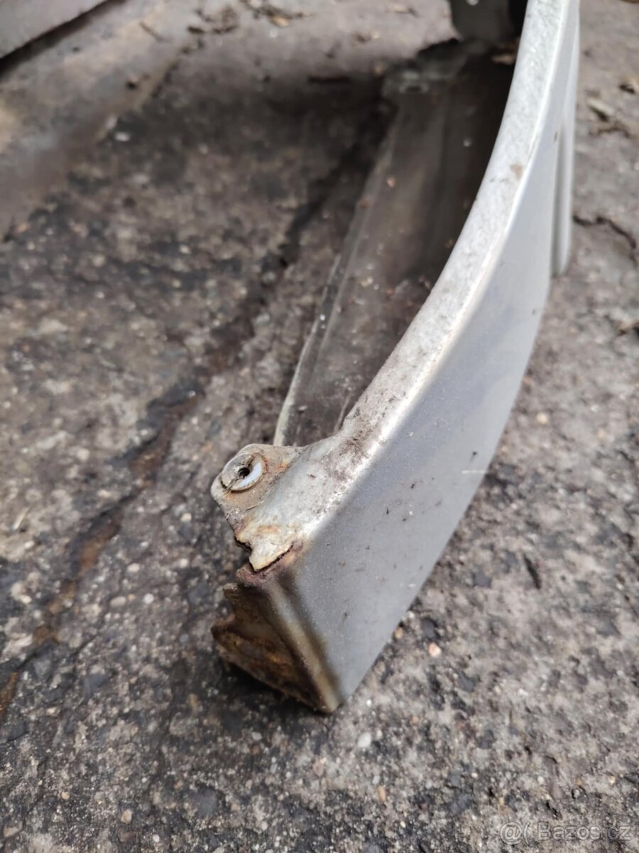 prodám kompletní předek z VW Golf 4 Cabrio - 17