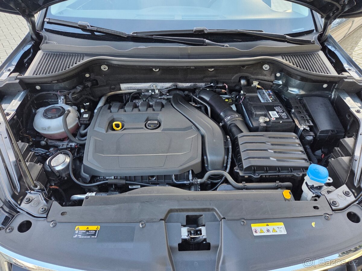 Škoda Karoq 1.5 TSI 110 kW DSG Style ČR 1.majitel - 17