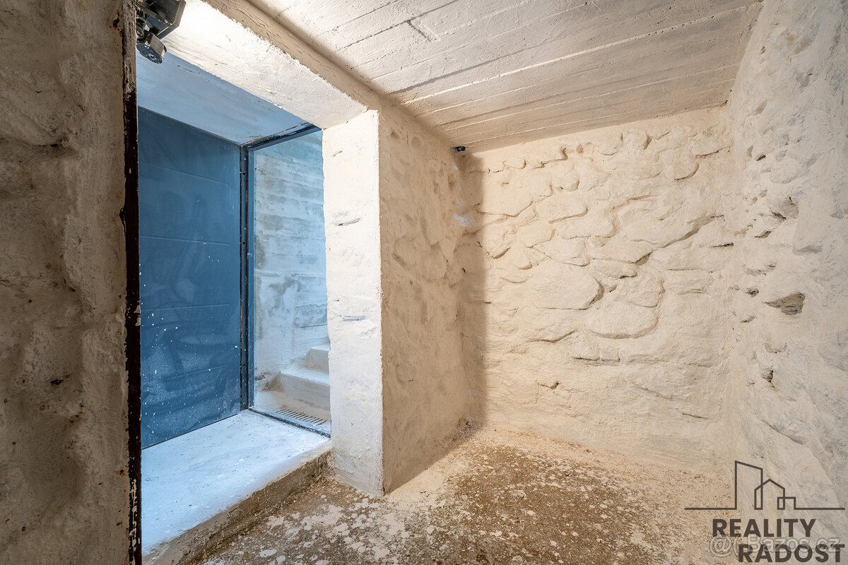 Prodej rodinného domu 3+kk, 86m2, s pozemkem 688m2, Kuřim, B - 17