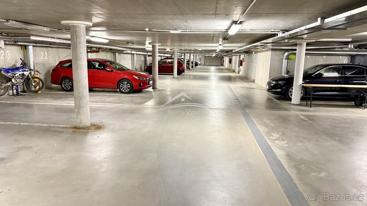 Pronájem pěkného zděného bytu 3+kk 91 m2 s garáží, Havlíčkův - 17