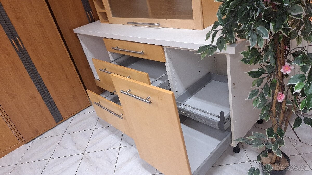Kuchyňská linka německé výroby - 17
