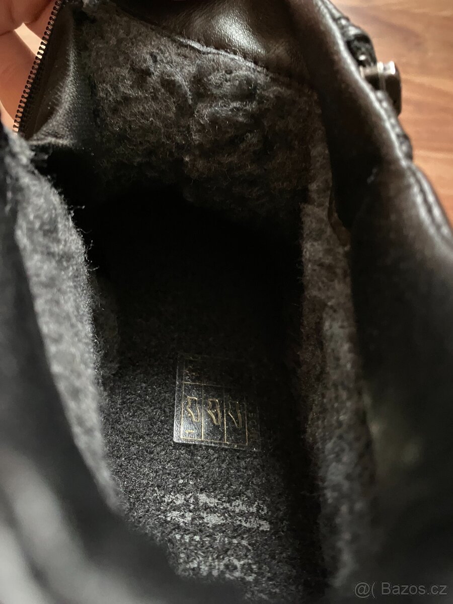 Nové pánské kožené zimní elegantní boty Baťa s kožich. - 44 - 17