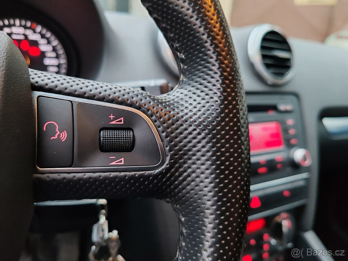 Audi A3 Sportback rok 2011 1.4 Tfsi 92kW benzín 132000km - 17