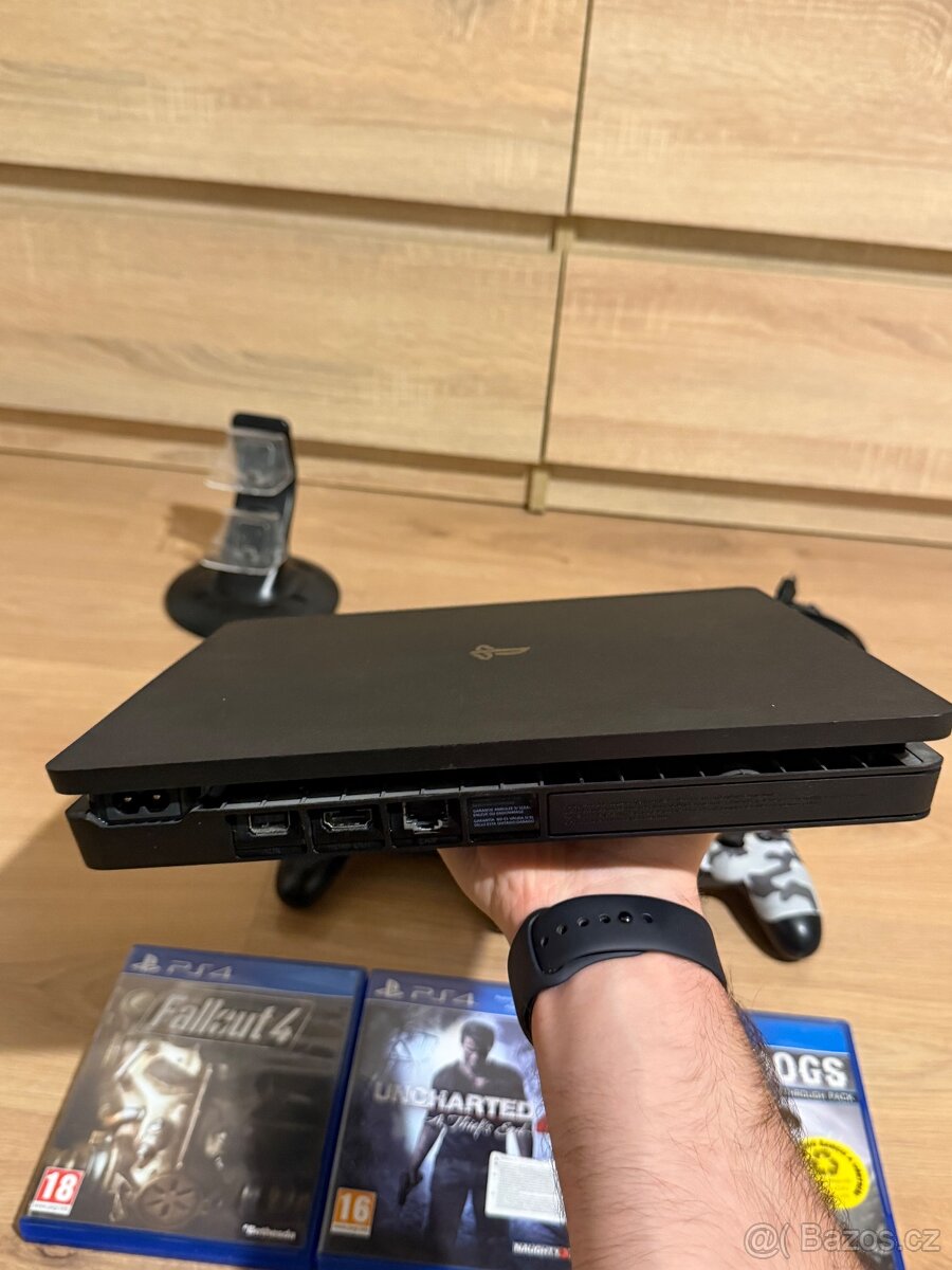 Sony PlayStation 4 Slim 1TB + originál ovládače a PS4 hry - 17