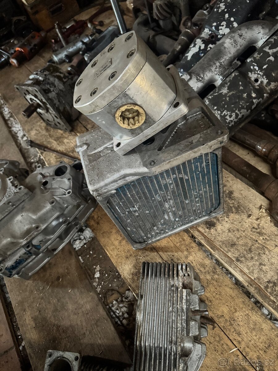 Konvolut Dílů UŘ I UŘ II CRYSTAL TATRA UNHZ - 17