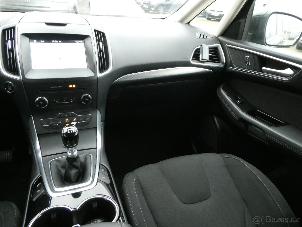 Ford S-MAX 2.0 TDCi 110kW Titanium, LED, DPH - 17