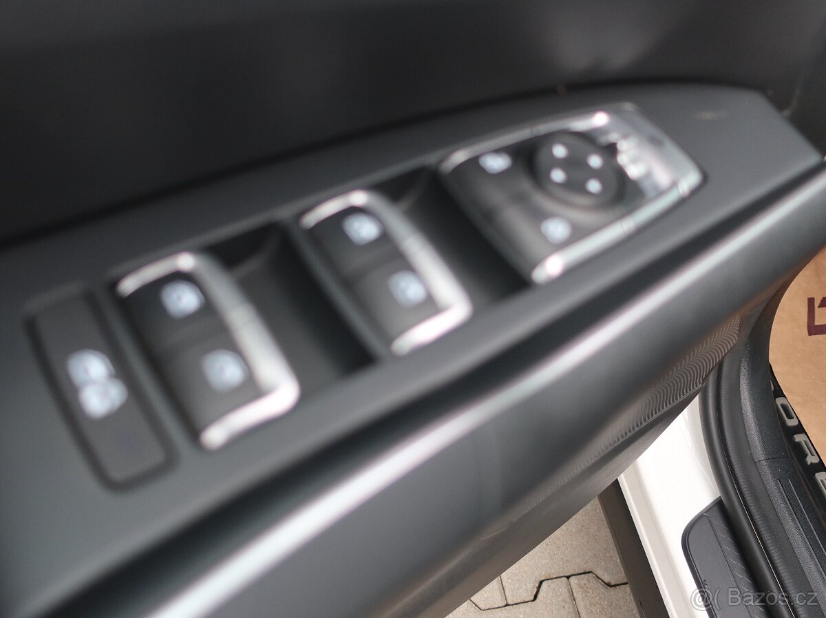 Kia Sorento 1.6T-GDi 169kW HYBRID 4x4 AUTOMAT EXCLUSIVE - 17