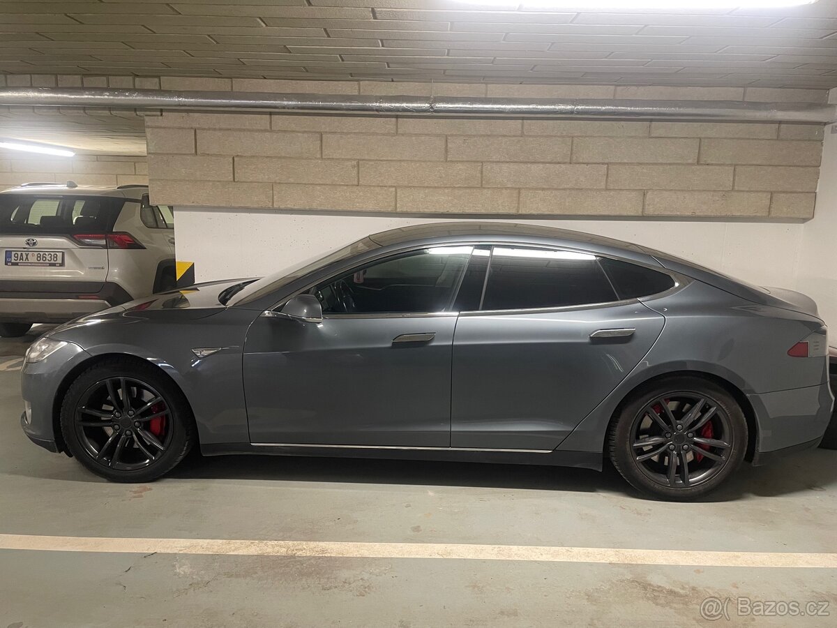 TESLA MODEL S 85 DOŽIVOTNÍ NABÍJENI ZDARMA - 17