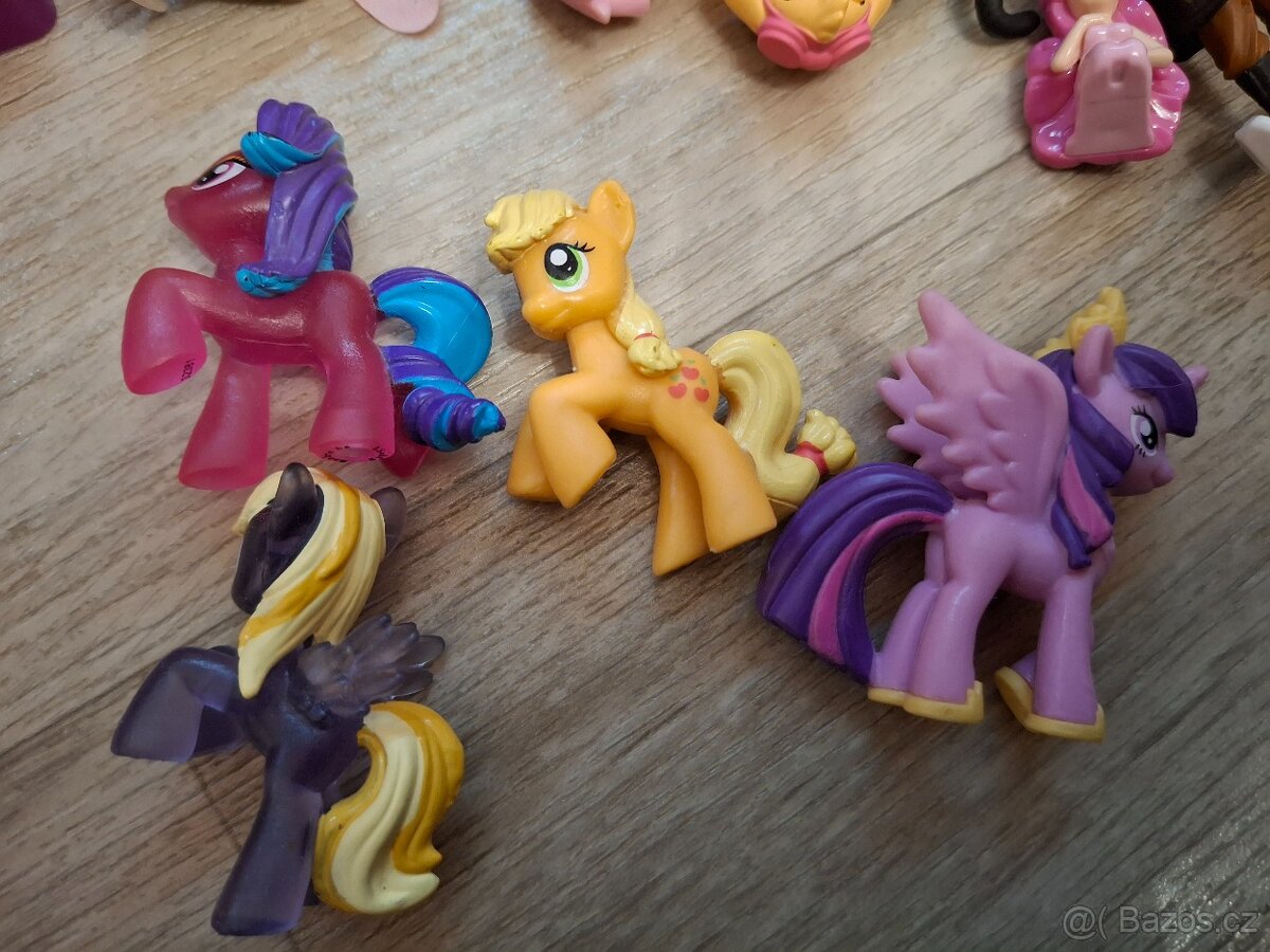 Hračky 50 Kusů, Barbie, štěkající pes, svítící lampa - 17