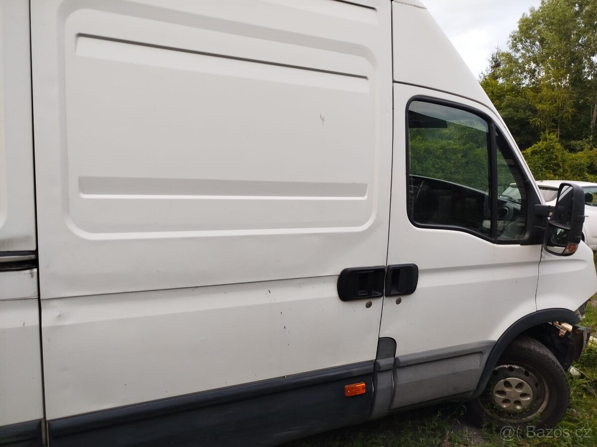 Prodám iveco daily 2012 2,3 93 kw a motor - 17