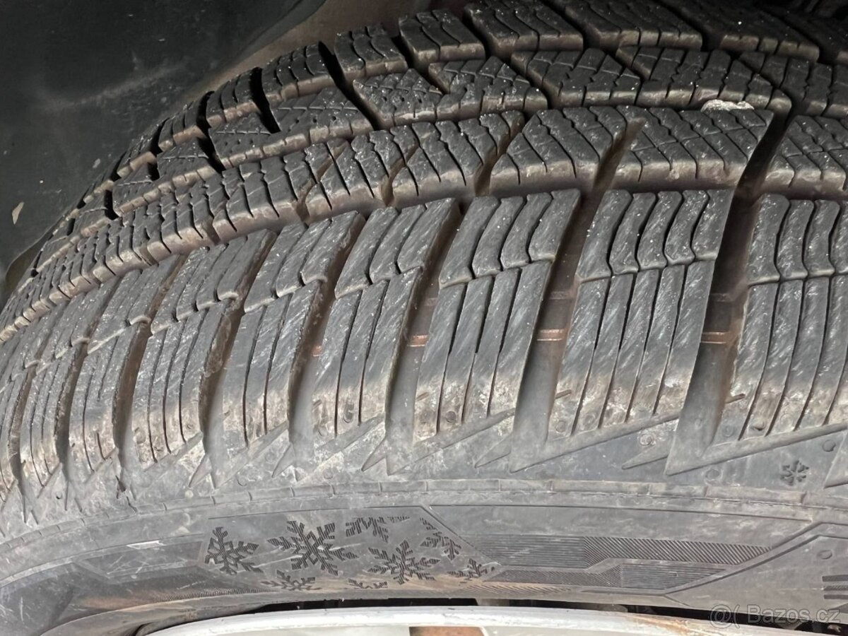 Nissan Juke 1.5 DCi 6 rychlostí klima - 17