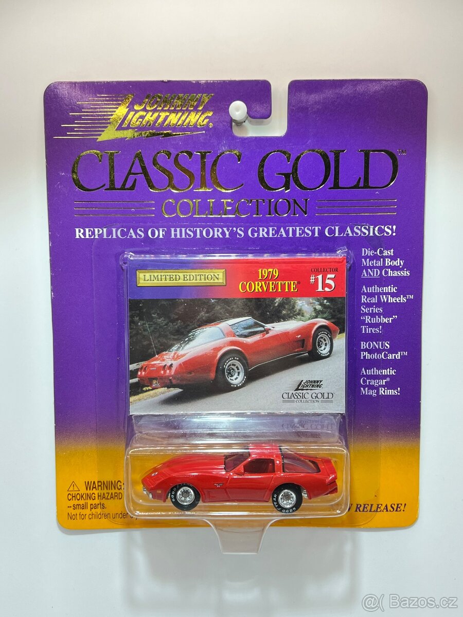 Modely 1:64 Johnny Lightning - 17