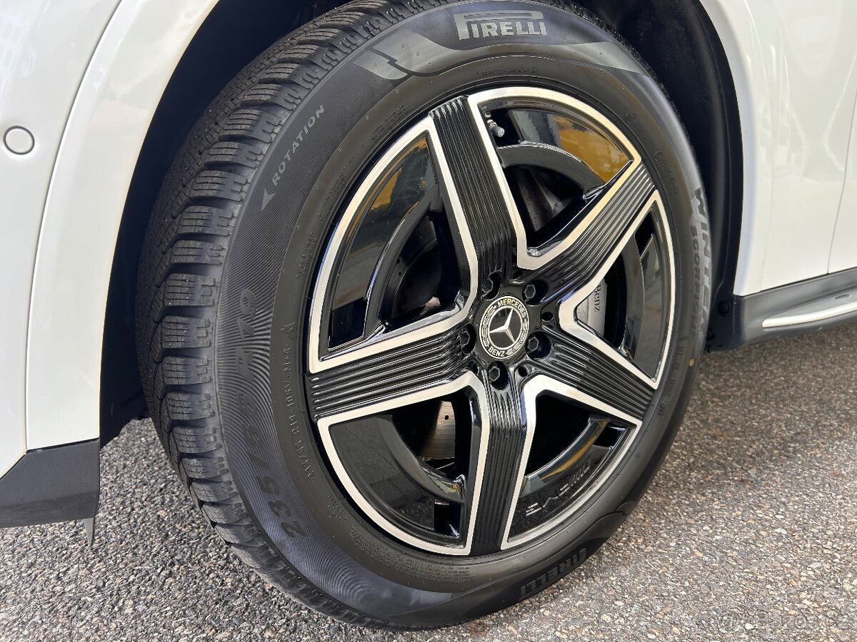 Prodám Mercedes-Benz GLC 220d 4MATIC AMG NIGHT - 17