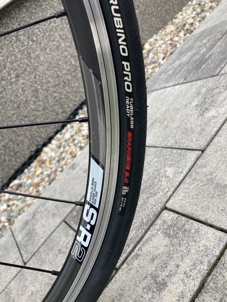 Giant AVAIL Liv vel.M / 155-170cm - 17