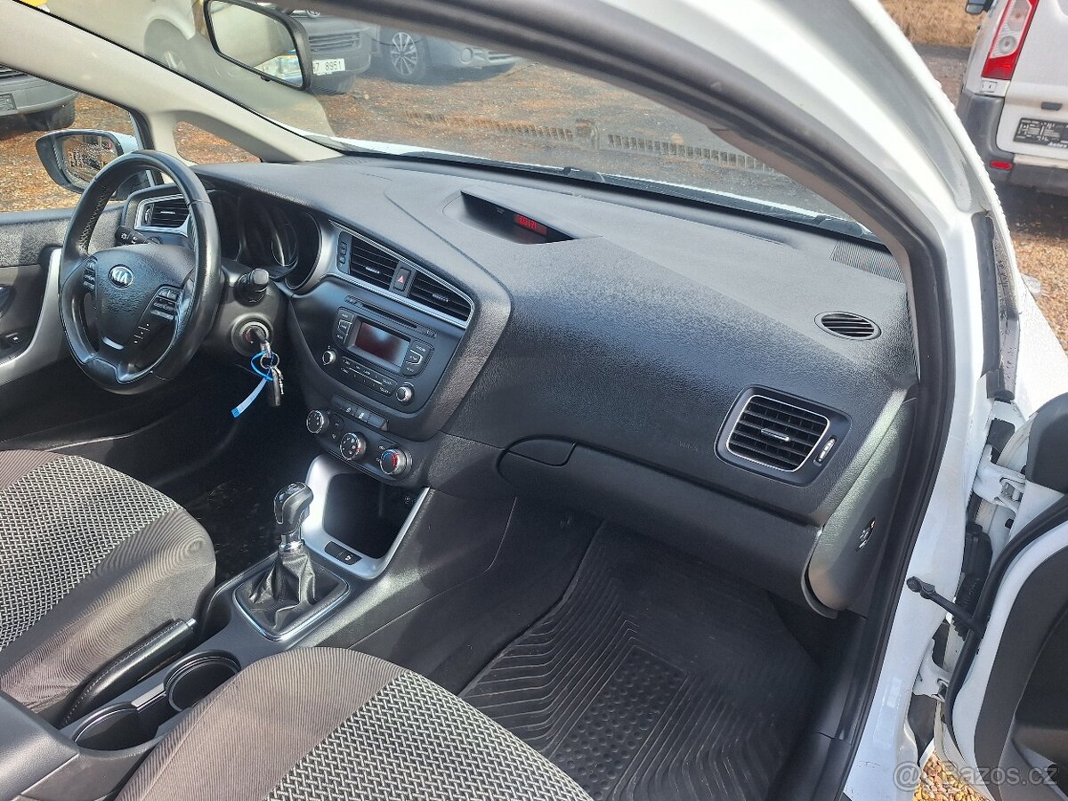 Kia Ceed 1.4 Crdi combi rv.2015 - 17