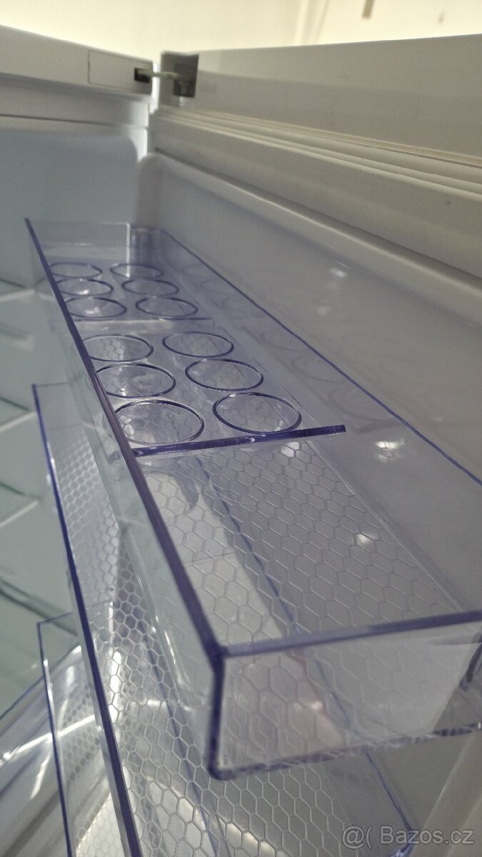 Lednice Beko s mrazákem - 17