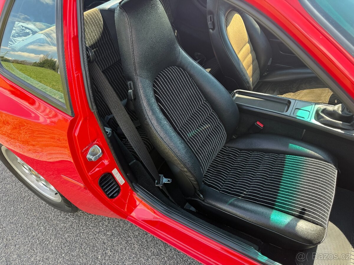 Porsche 944 - 17