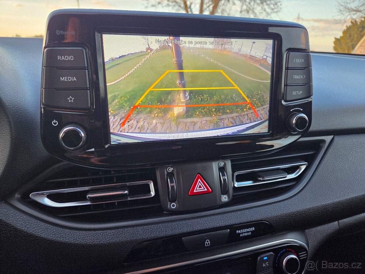 Hyundai i30 combi, 1.6 CRDi, 85 kW, Smart+, ČR, DPH - 17