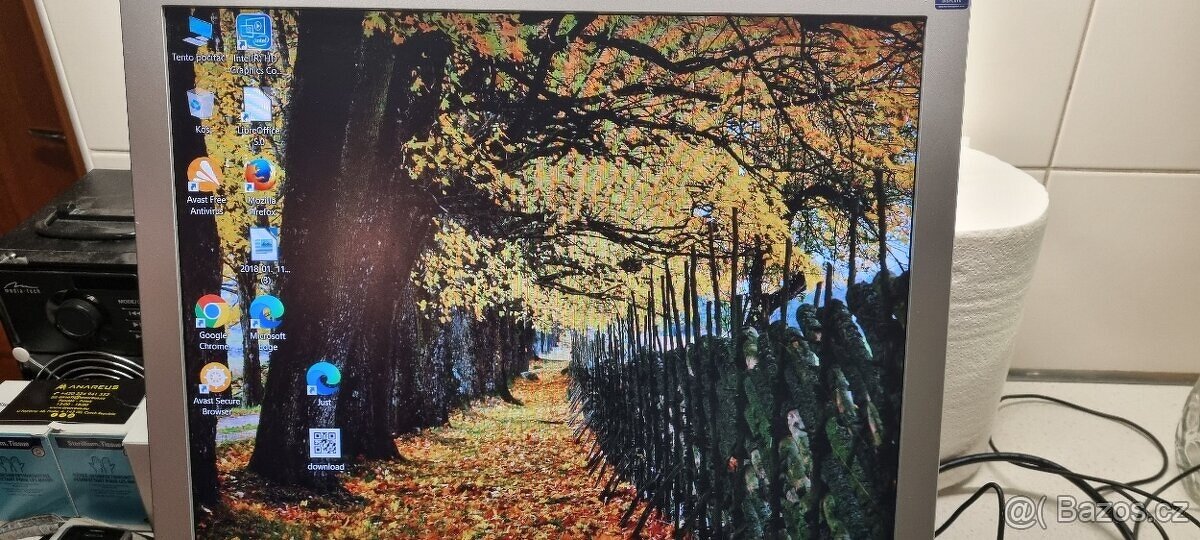 Zotac Zbox ID18 + DRŽÁK NA MONITOR + monitor BENQ 19" - 17