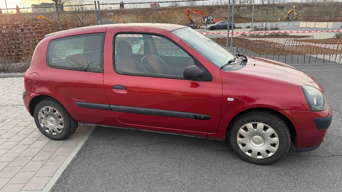 Renault Clio II 1.2 // mk2 // benzín - 17