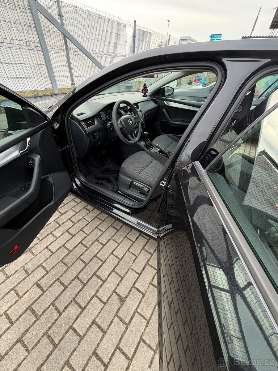 Škoda Octavia 1.6 TDI - 17
