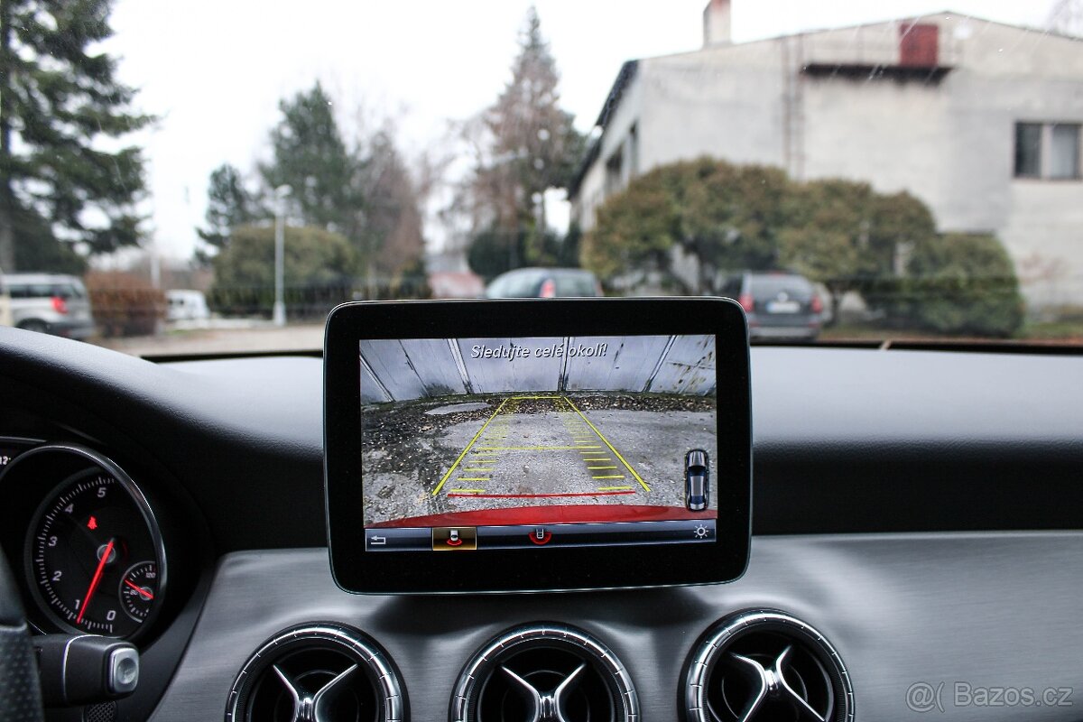 Mercedes-Benz CLA Kupé 180 AMG Line A/T - 17