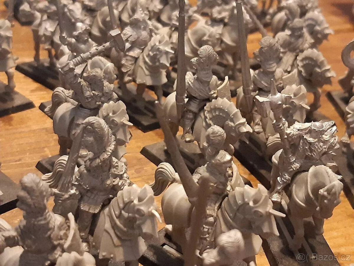 Obří citadela GW Warhammer Fantasy Empire, Bretonnie a Imper - 17