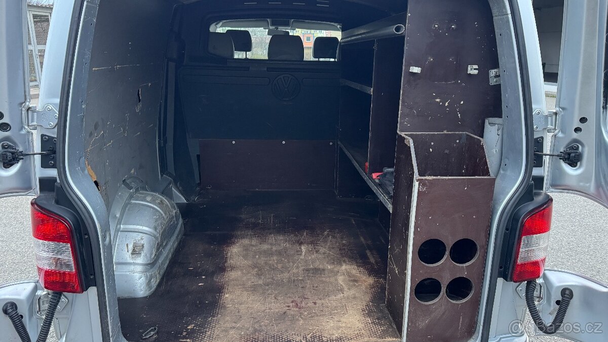 VW Transporter T5 2.0TDI Long - 17