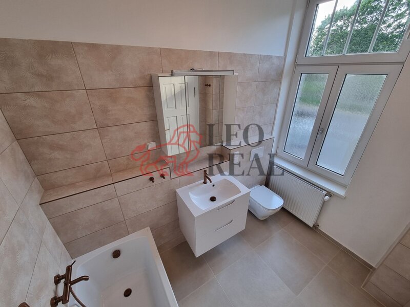 Prodej bytu 4+1 104 m² Zborovská, Opava - 17