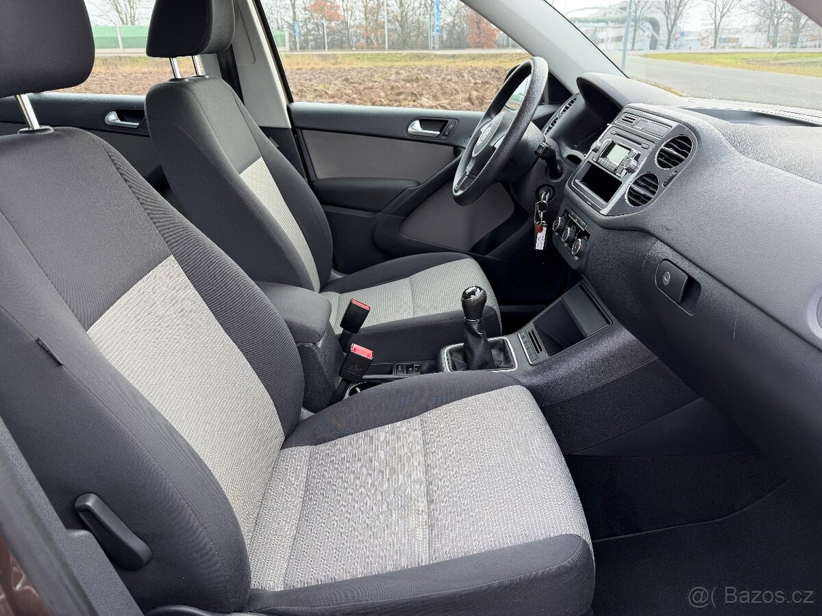 VOLKSWAGEN TIGUAN 1.4 TSI 90KW //2013 PANORAMA SERVISKA VW - 17