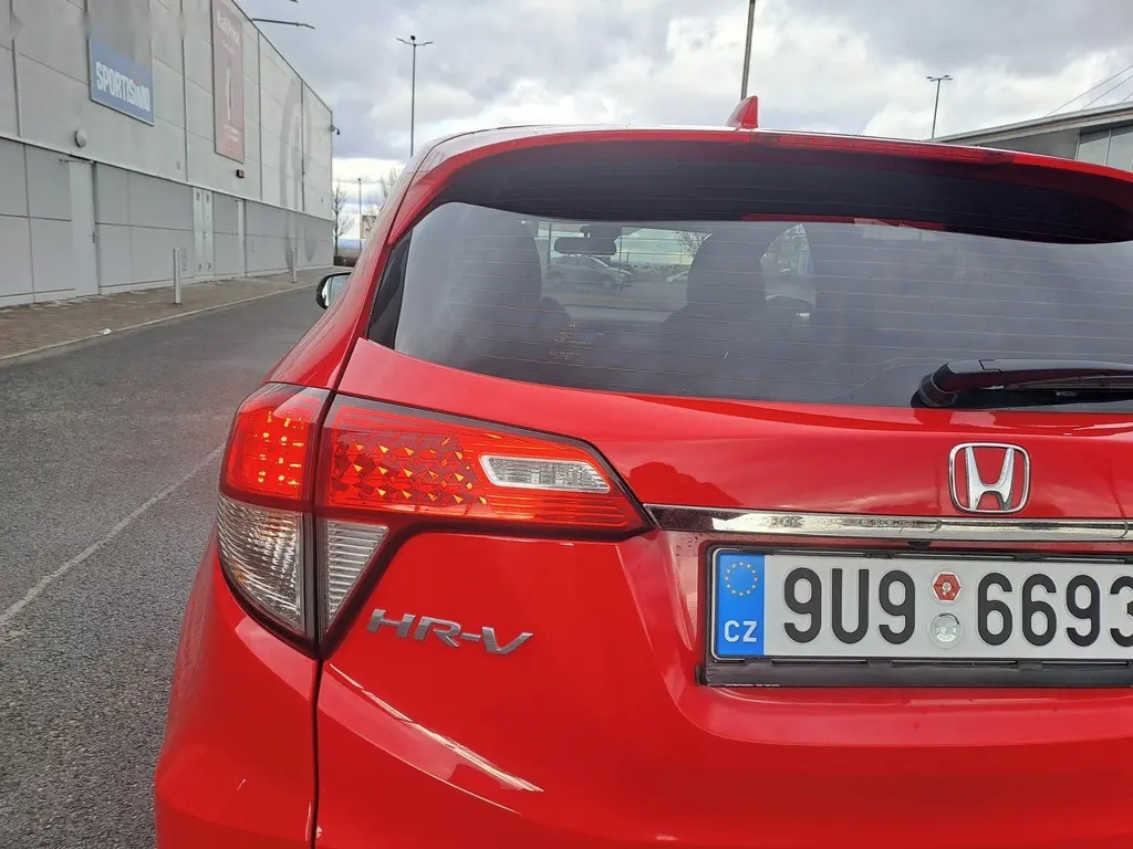 Honda HR-V, 1.5i-VTEC ČR 1MAJ PERFEKT+KOLA - 17