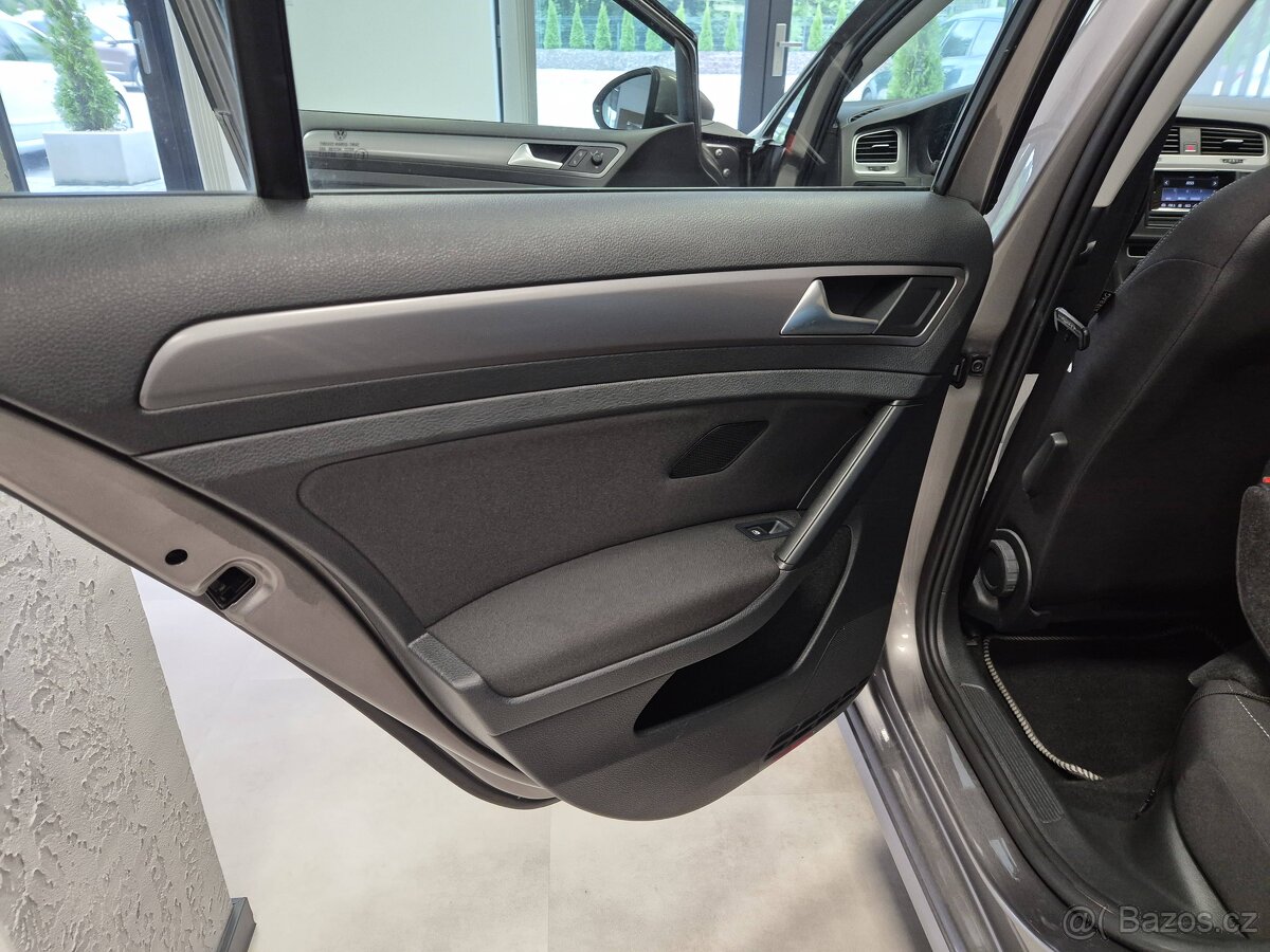 Volkswagen Golf 1,2 TSI EDITION - 17