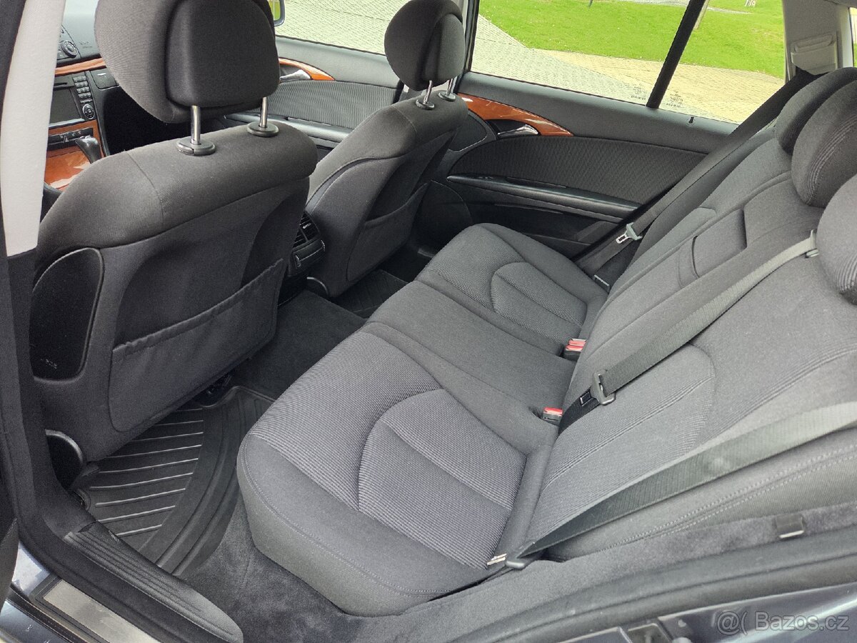 Mercedes Benz W211 4Matic E280 V6 rok 2008 - 17