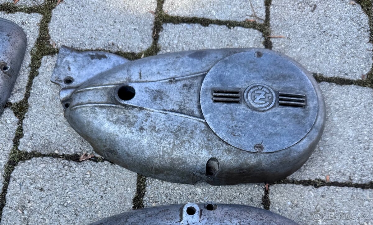 ČZ 125 B T 125 150 C, kývačka - díly motoru - 17