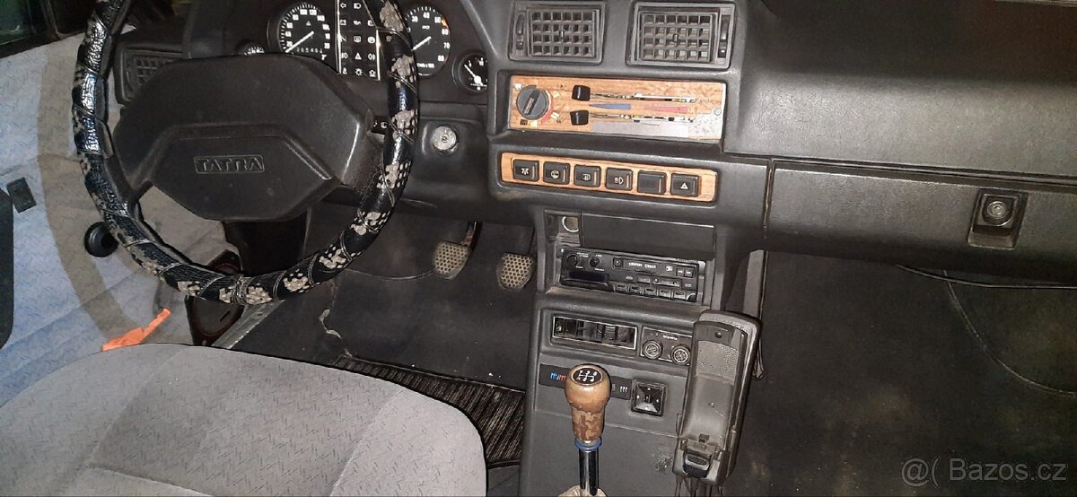 Tatra T613-4 Mi-long - 17