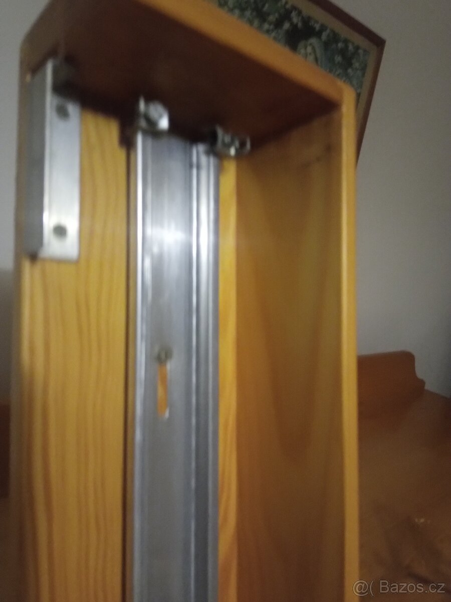 Dřevěný selský / chalupářský nábytek - 17