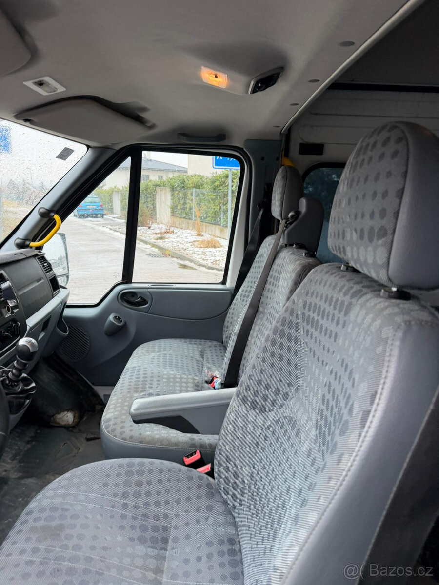 Ford Transit – 6 míst, klima, tempomat, dobrý stav - 17