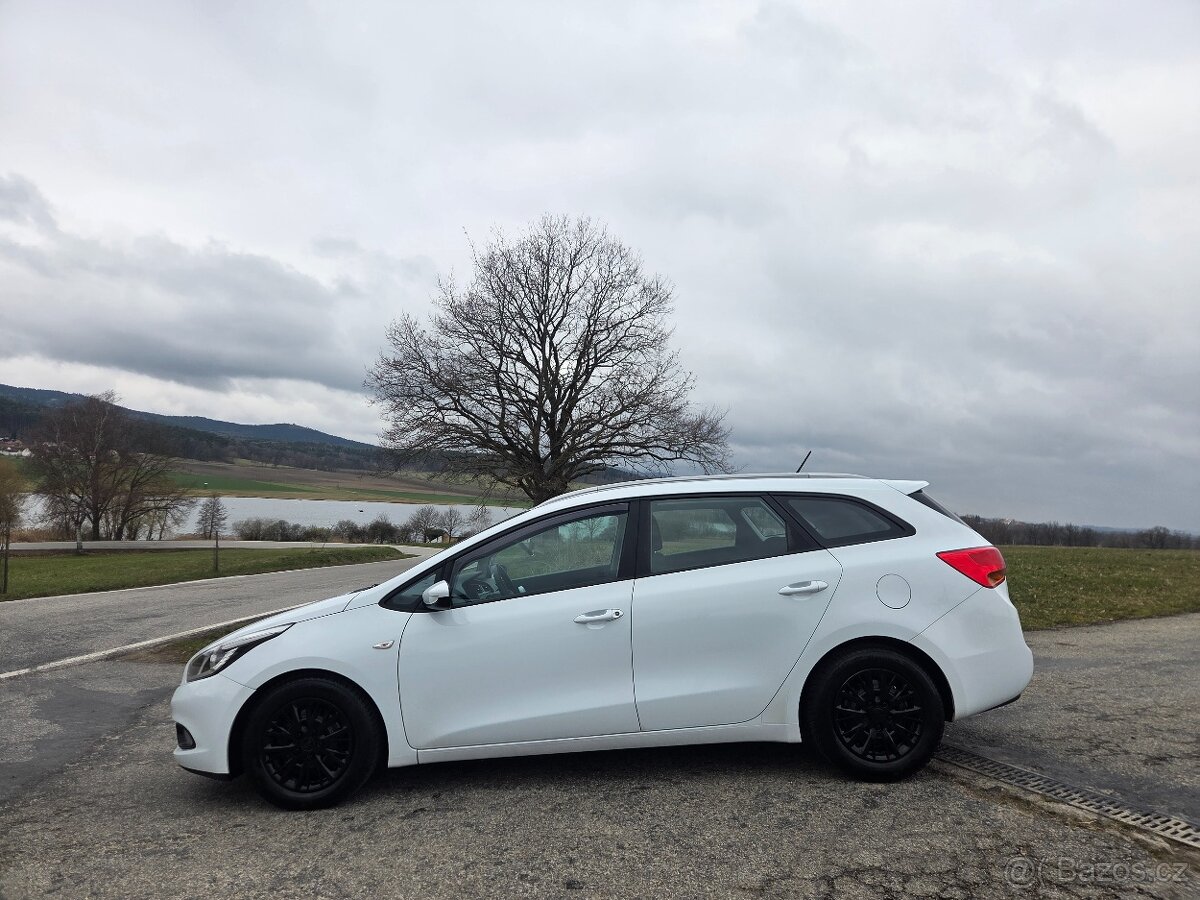 Kia Cee´d - 1.6CRDi(94kw) - KUP ČR - 2015(STK9/27) - 17